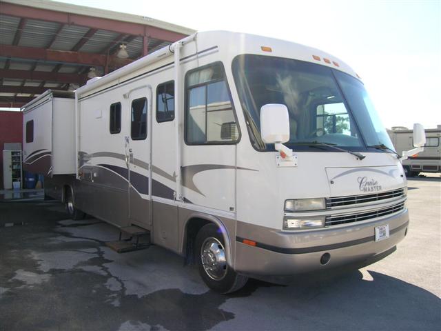 Used 2001 Georgie Boy Cruise Master 34 Class A - Gas For Sale